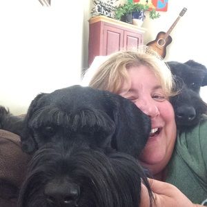 Meet your Posher, Dee